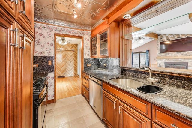 5412 N Mobile Avenue, Chicago, IL 60630