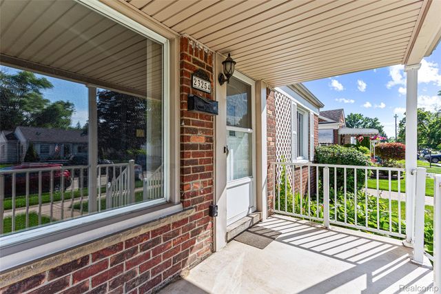 23254 Nona Street, Dearborn, MI 48124