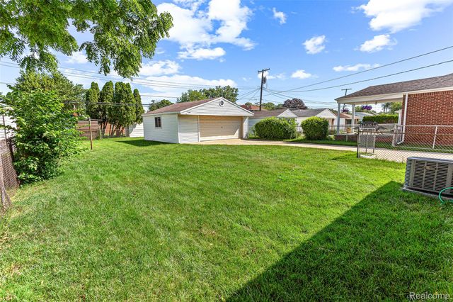 23254 Nona Street, Dearborn, MI 48124