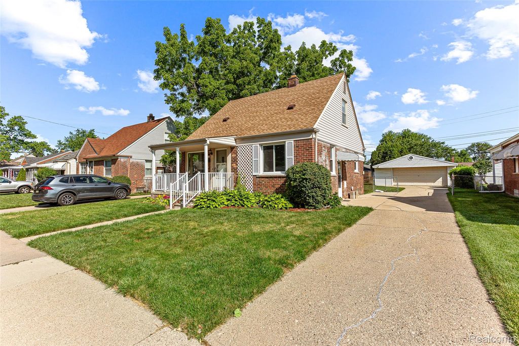 23254 Nona Street, Dearborn, MI 48124