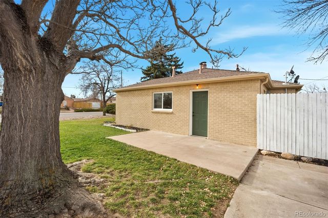 1721 Eppinger Boulevard, Thornton, CO 80229