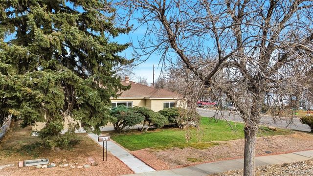 1721 Eppinger Boulevard, Thornton, CO 80229