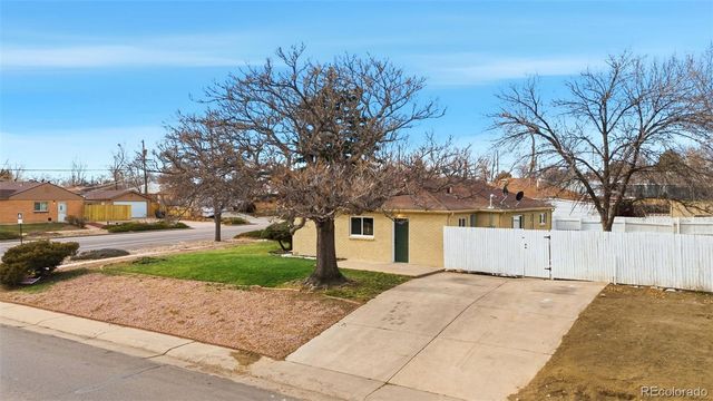 1721 Eppinger Boulevard, Thornton, CO 80229
