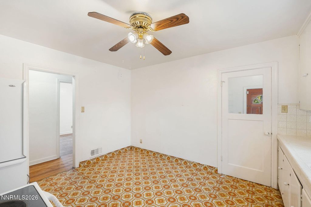 Image 12 of property listing at 1135 Nixon Avenue, Reno, NV 89509
