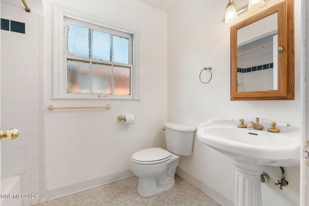 Image 15 of property listing at 1135 Nixon Avenue, Reno, NV 89509