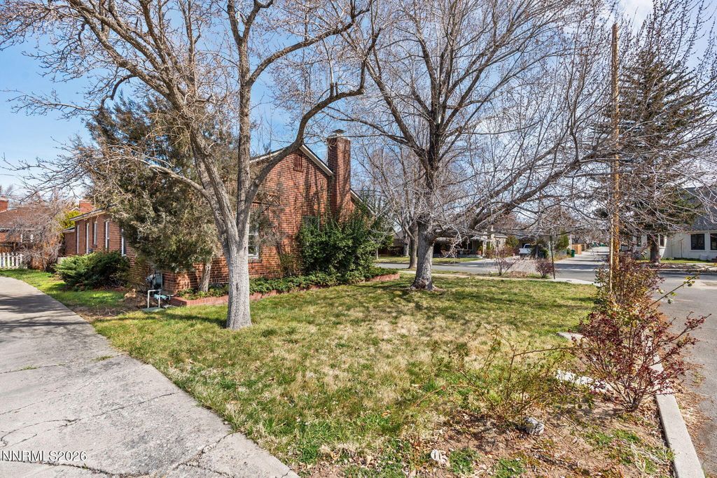 Image 19 of property listing at 1135 Nixon Avenue, Reno, NV 89509
