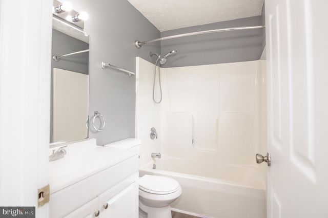 98 REX DR, Ranson, WV 25438