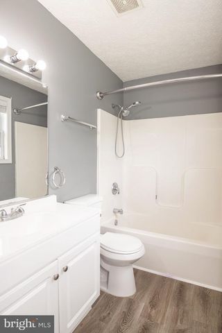 98 REX DR, Ranson, WV 25438