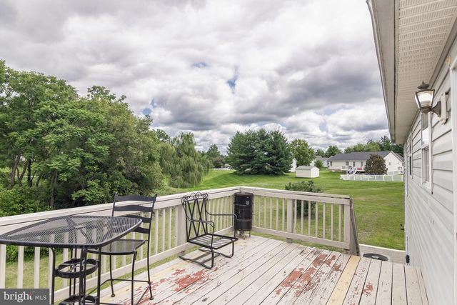 98 REX DR, Ranson, WV 25438