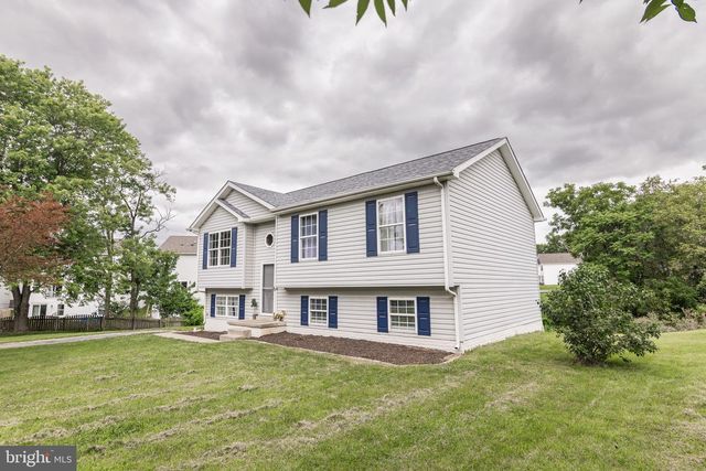 98 REX DR, Ranson, WV 25438