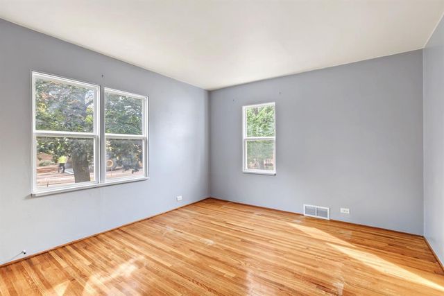 1510 Woodland Avenue, Eau Claire, WI 54701