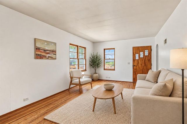1510 Woodland Avenue, Eau Claire, WI 54701