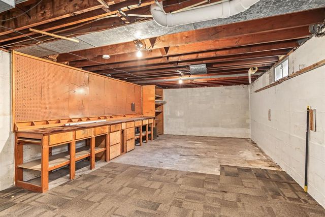1510 Woodland Avenue, Eau Claire, WI 54701