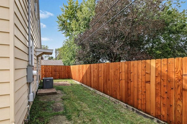 1510 Woodland Avenue, Eau Claire, WI 54701