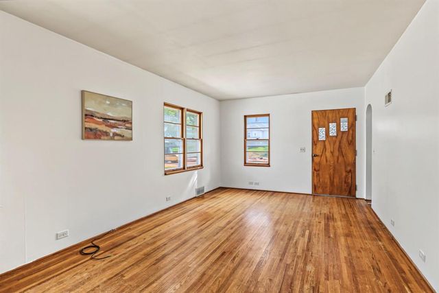 1510 Woodland Avenue, Eau Claire, WI 54701