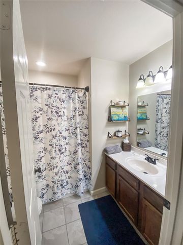 254 E Sunset Drive, Onalaska, TX 77360