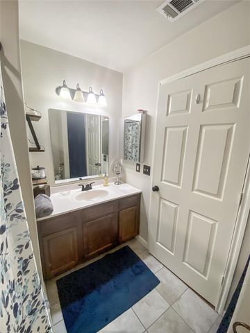 254 E Sunset Drive, Onalaska, TX 77360