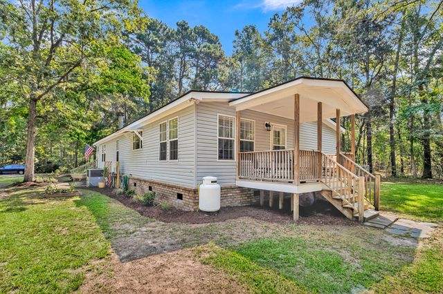 5610 Katy Hill Road, Wadmalaw Island, SC 29487