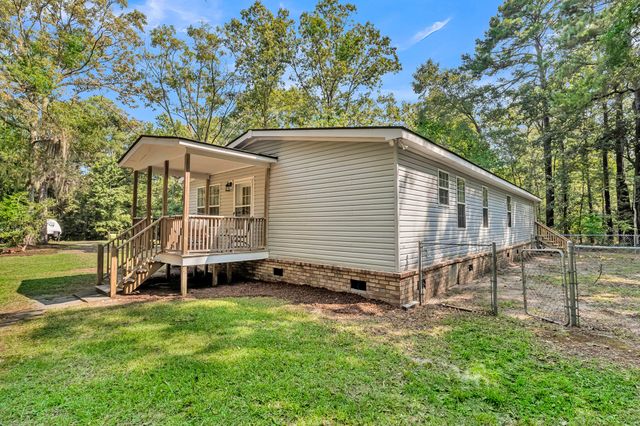 5610 Katy Hill Road, Wadmalaw Island, SC 29487