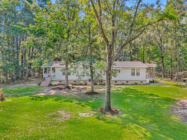 5610 Katy Hill Road, Wadmalaw Island, SC 29487