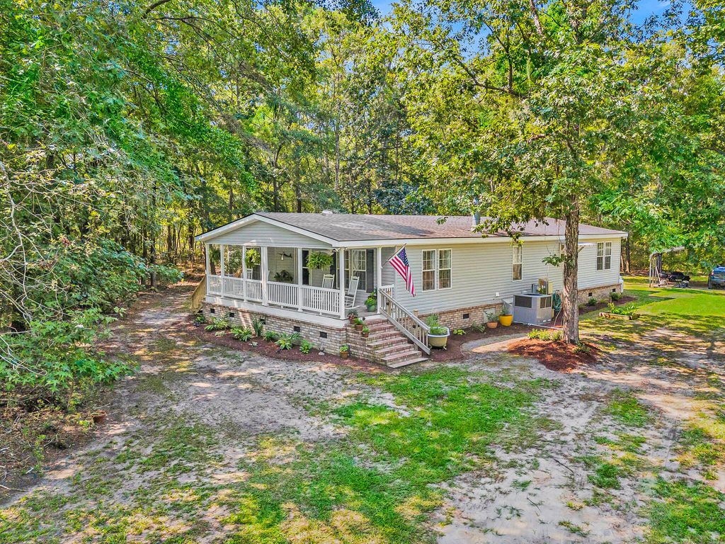 5610 Katy Hill Road, Wadmalaw Island, SC 29487