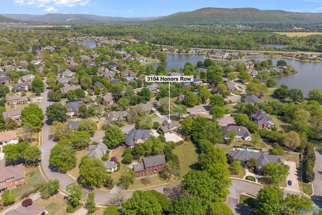 3104 Honors Row, Owens Cross Roads, AL 35763