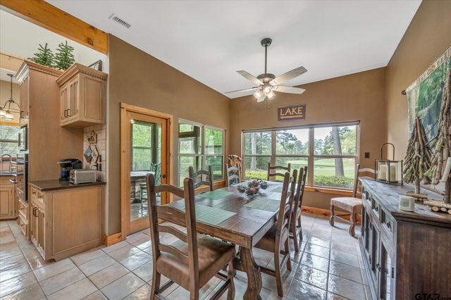 242 Lakewood Circle, Holly Lake Ranch, TX 75765