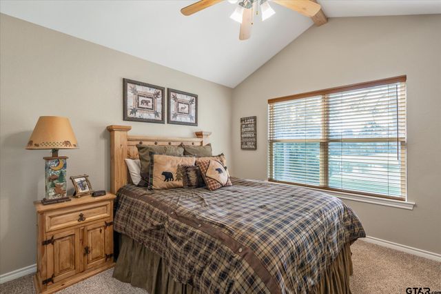 242 Lakewood Circle, Holly Lake Ranch, TX 75765