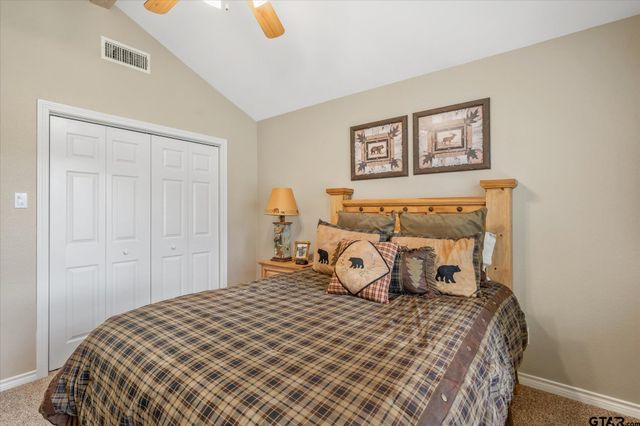 242 Lakewood Circle, Holly Lake Ranch, TX 75765