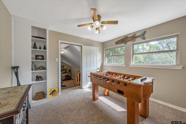 242 Lakewood Circle, Holly Lake Ranch, TX 75765