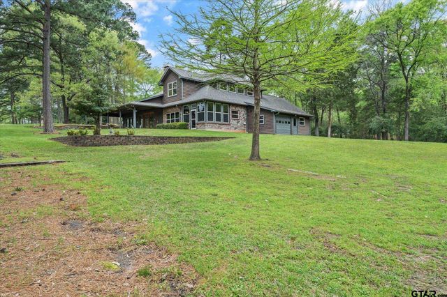 242 Lakewood Circle, Holly Lake Ranch, TX 75765