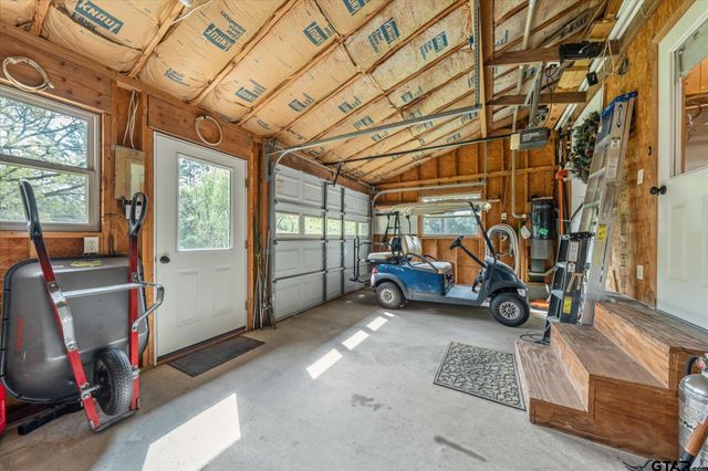 242 Lakewood Circle, Holly Lake Ranch, TX 75765