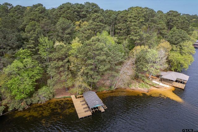 242 Lakewood Circle, Holly Lake Ranch, TX 75765