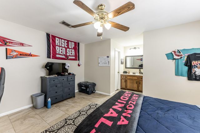 3028 Winding Way, Huntsville, TX 77340