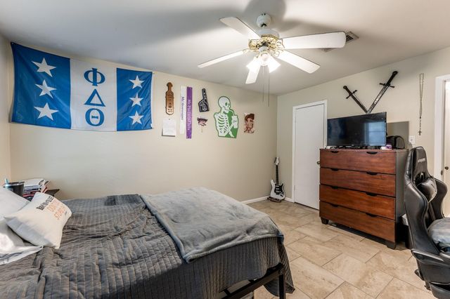 3028 Winding Way, Huntsville, TX 77340