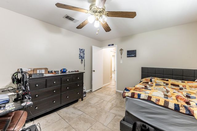 3028 Winding Way, Huntsville, TX 77340