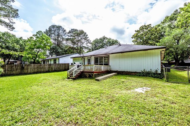 3028 Winding Way, Huntsville, TX 77340