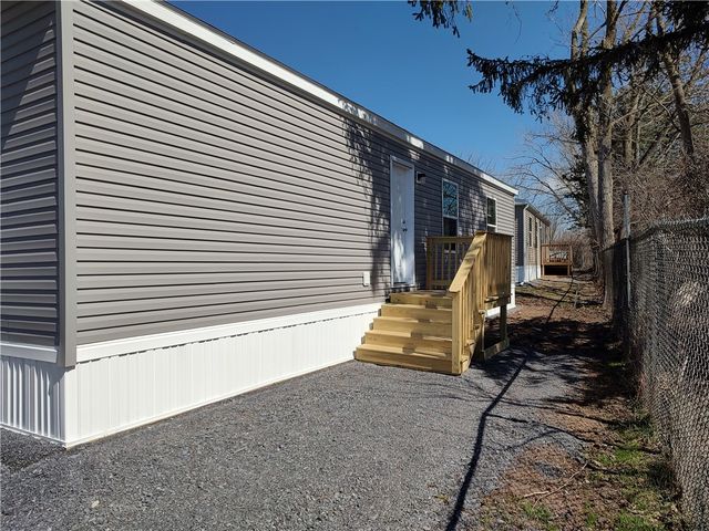 13 Birch Drive, Auburn, NY 13021