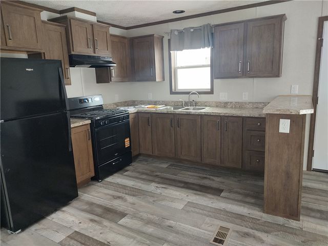 13 Birch Drive, Auburn, NY 13021