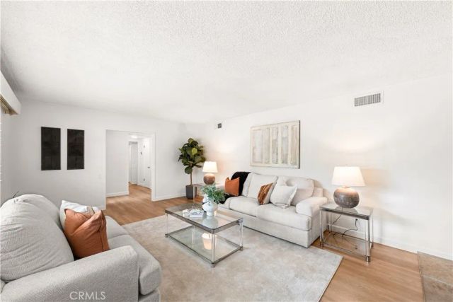 909 Reed Drive, Claremont, CA 91711