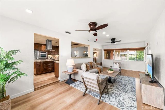 909 Reed Drive, Claremont, CA 91711