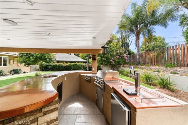 909 Reed Drive, Claremont, CA 91711