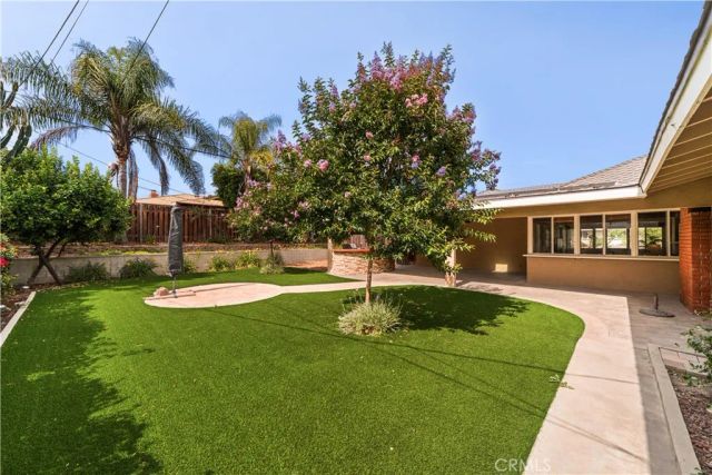 909 Reed Drive, Claremont, CA 91711