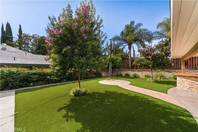 909 Reed Drive, Claremont, CA 91711
