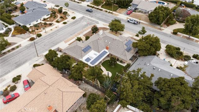 909 Reed Drive, Claremont, CA 91711