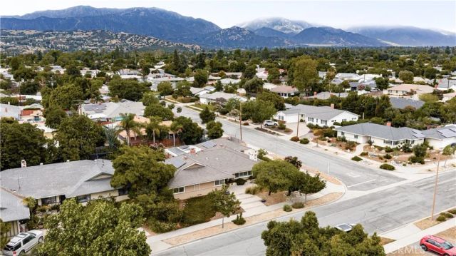 909 Reed Drive, Claremont, CA 91711