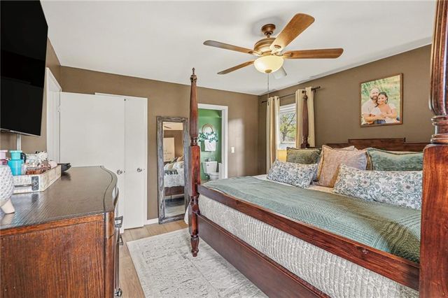 9901 Wayne Avenue, Kansas City, MO 64131