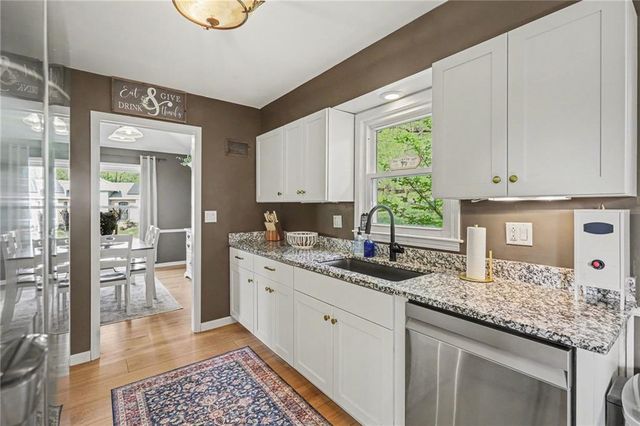 9901 Wayne Avenue, Kansas City, MO 64131