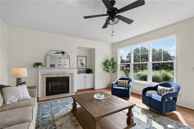 2825 Pleasant Acres DR, Virginia Beach, VA 23453