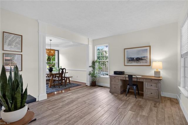 2825 Pleasant Acres DR, Virginia Beach, VA 23453